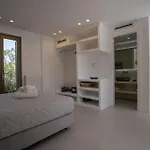 Paros Breeze Luxury