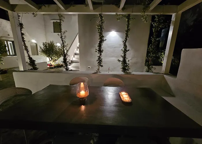 Paros Breeze Luxury فيلة