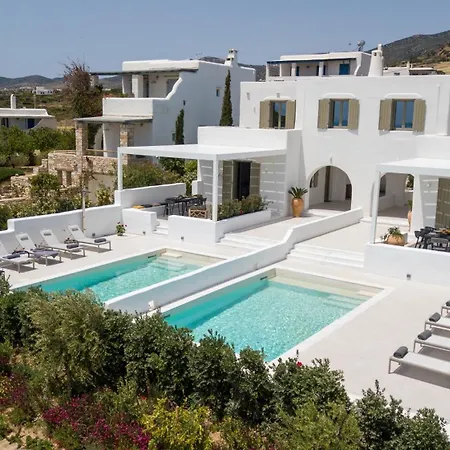 Paros Breeze Luxury