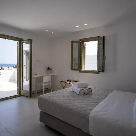 Paros Breeze Luxury Drios