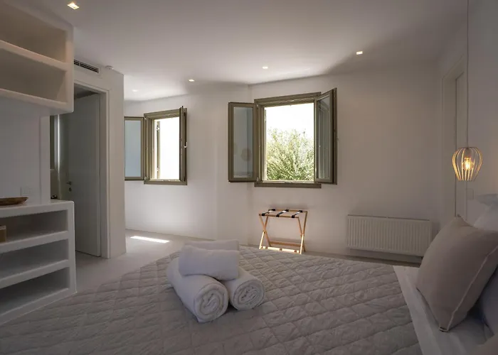 Paros Breeze Luxury *